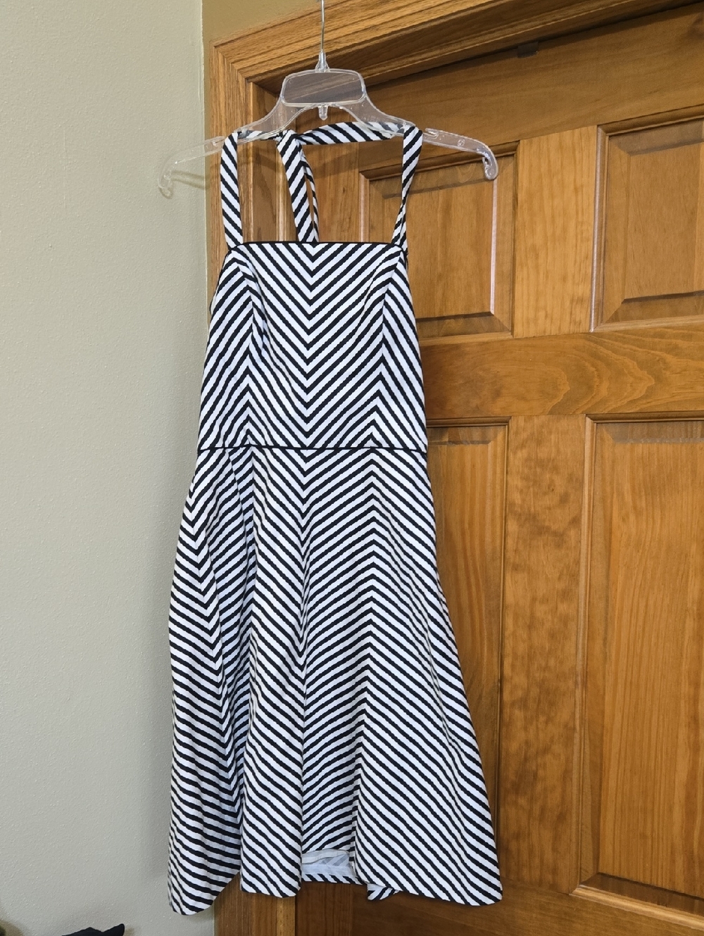 White House Black Market Black and White Chevron Dress